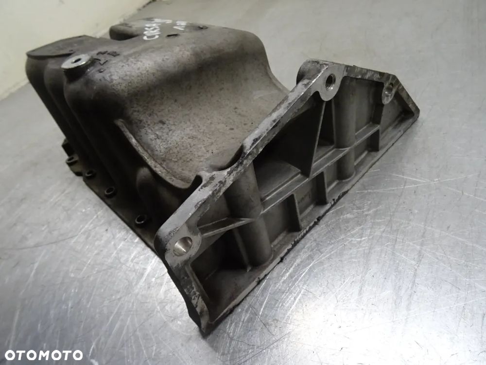 OPEL CORSA D 1.0 06-10 MISKA OLEJOWA 55562730 - 2