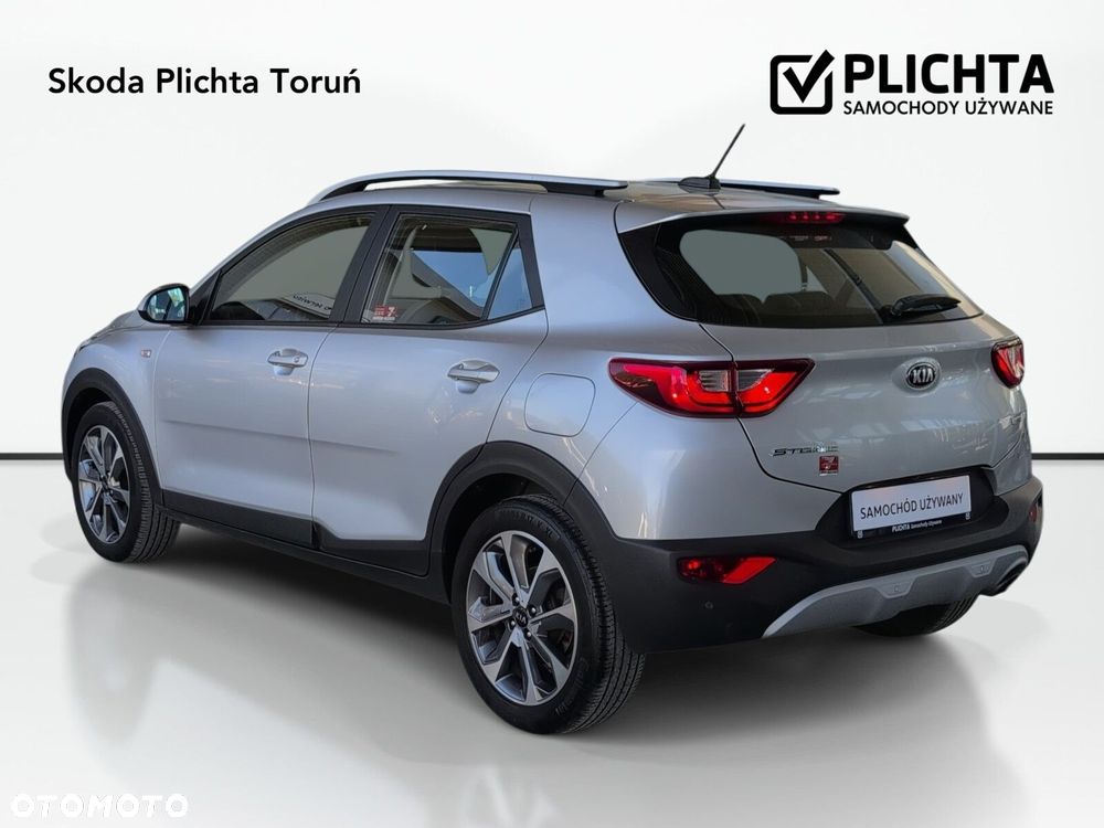 Kia Stonic - 8