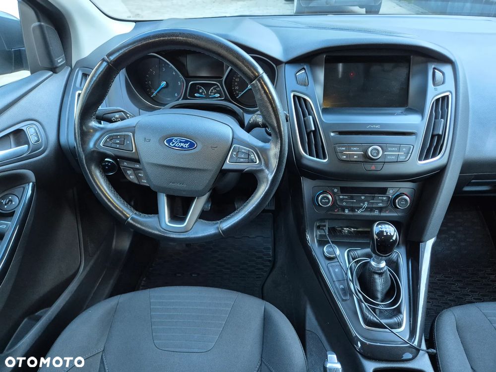 Ford Focus - 9