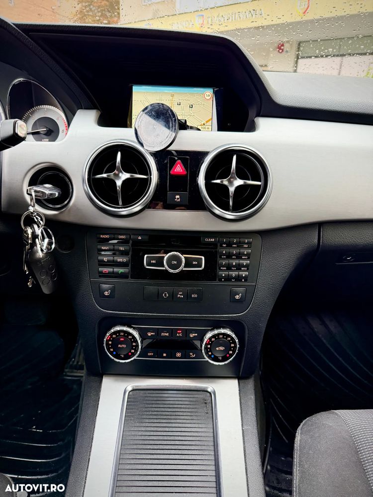 Mercedes-Benz GLK - 13