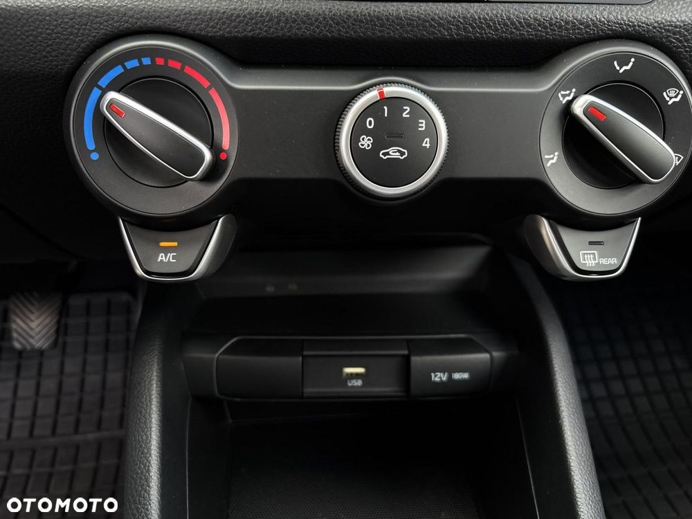 Kia Stonic 1.0 T-GDI M - 21