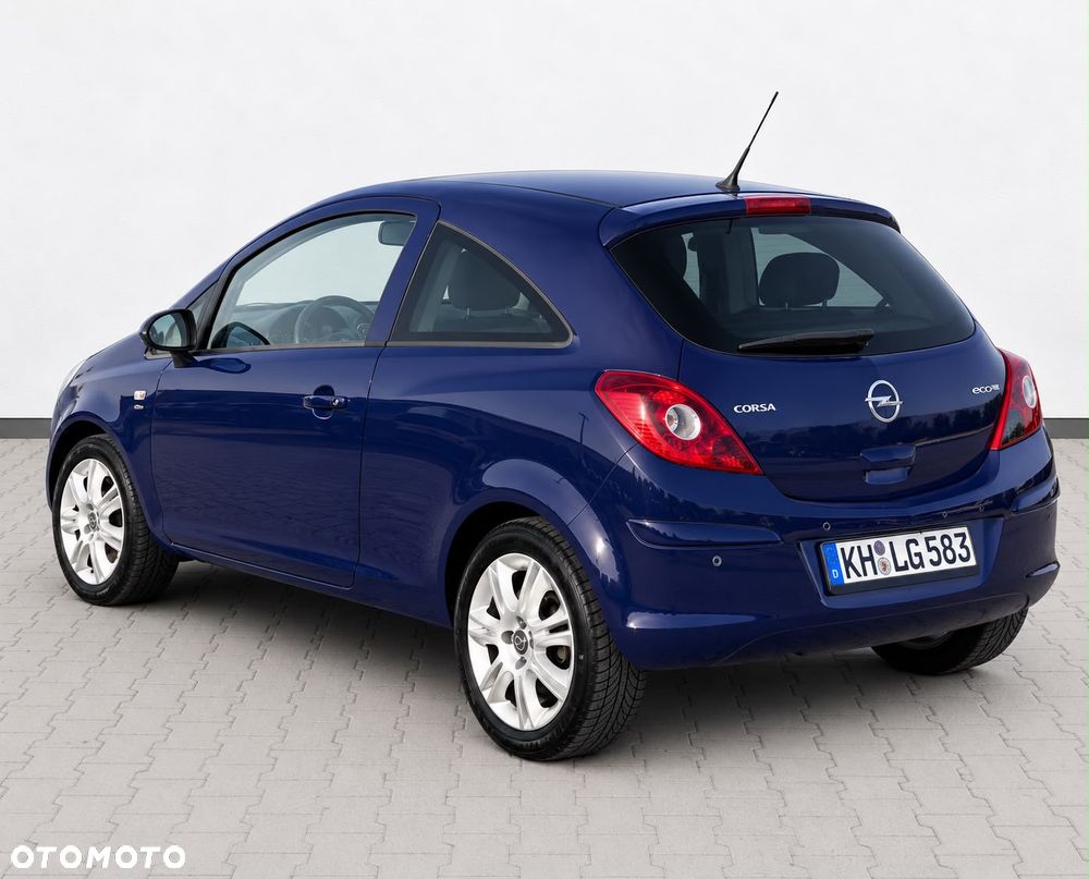 Opel Corsa 1.2 16V Cosmo - 4