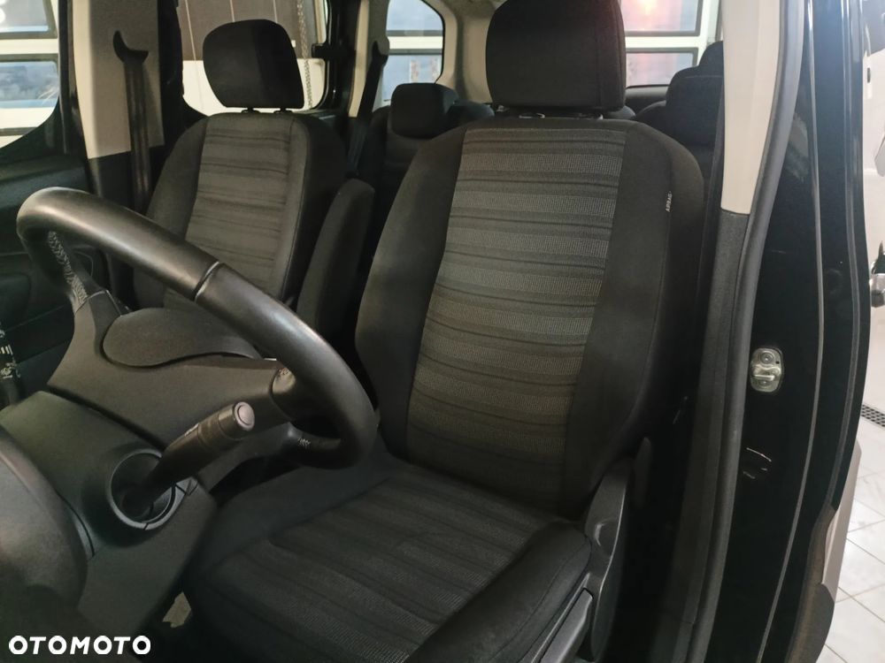 Opel Combo 1.2 Turbo Start/Stop Innovation - 10