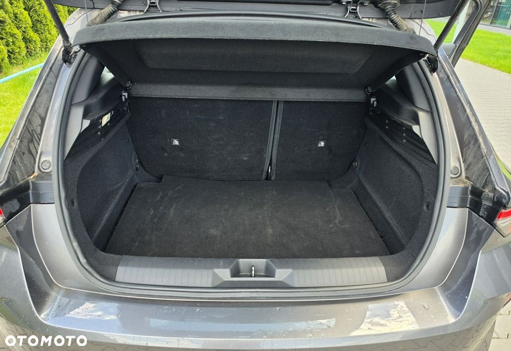 Opel Astra 1.2 T Elegance S&S - 8