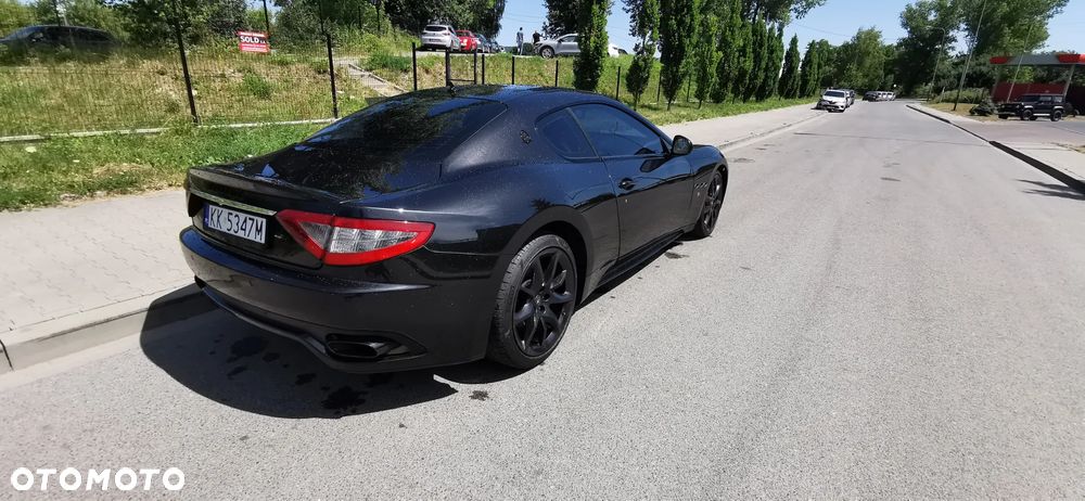 Maserati GranTurismo S Automat - 3