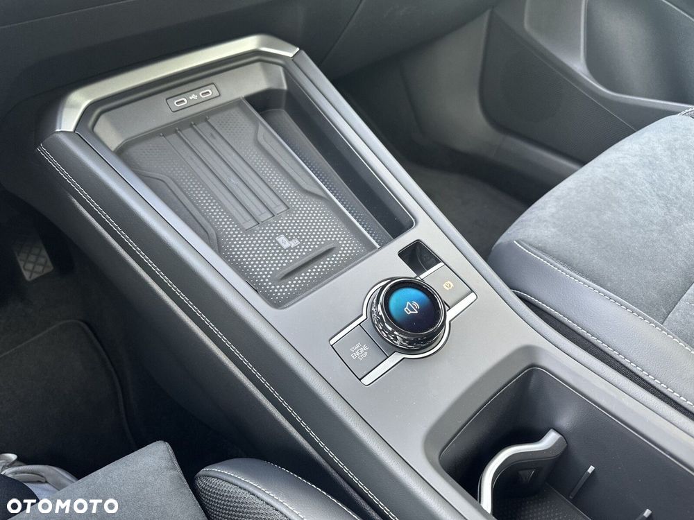 Volkswagen T-Roc - 24