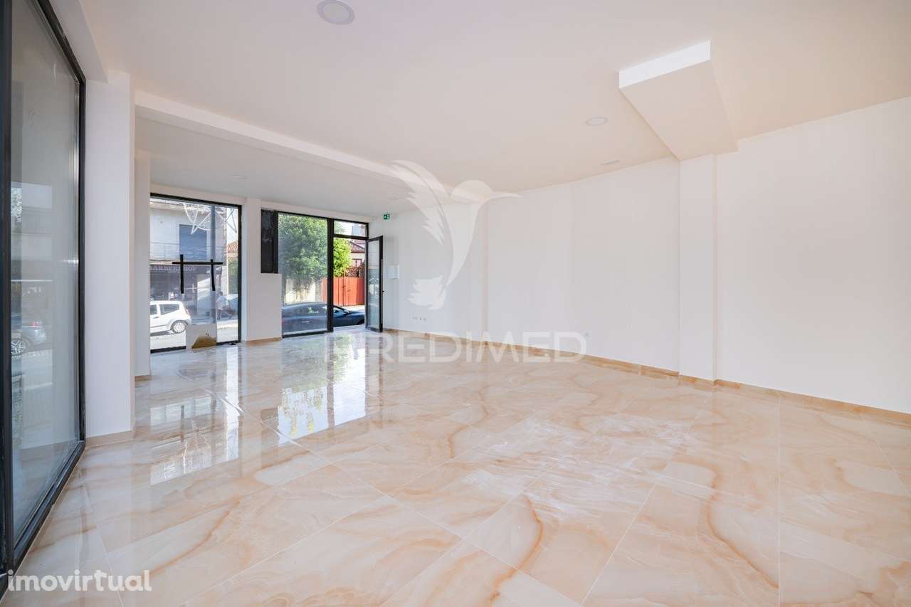 Loja para comercio e serviços com 81.40 M2 centro da vila, Arco de... - Grande imagem: 5/14