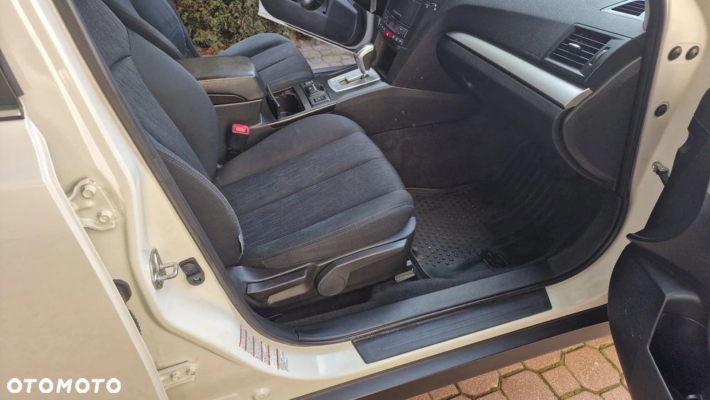 Subaru Legacy - 20