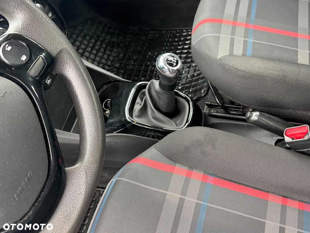 Peugeot 108 VTI 68 Top Style - 11