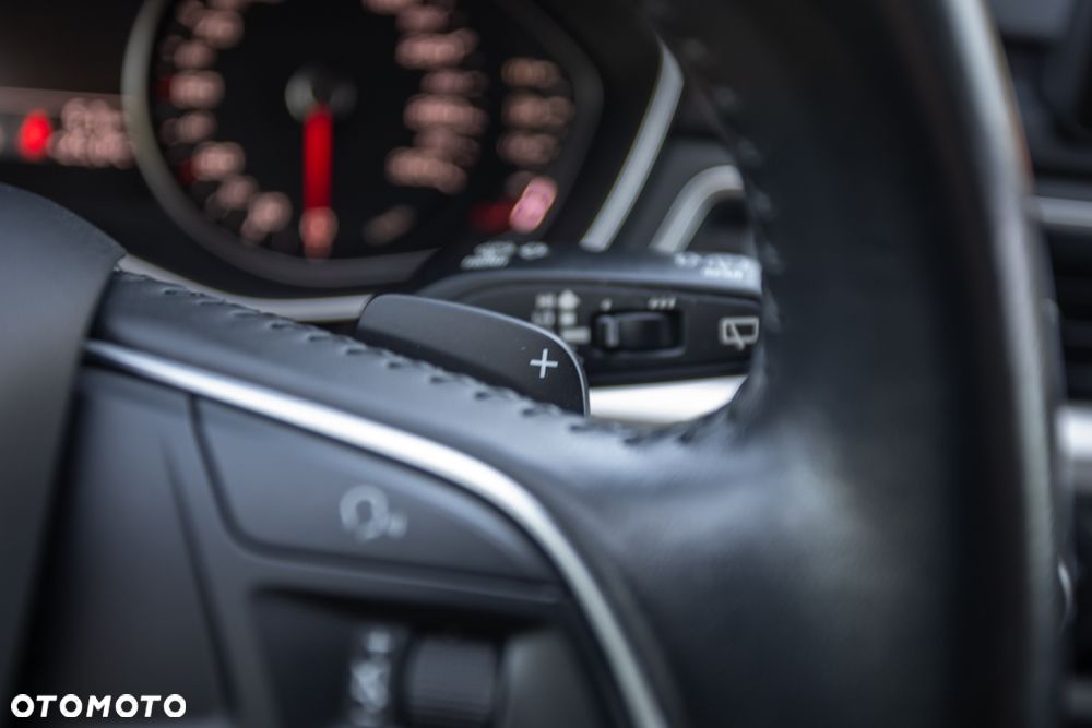 Audi A4 Avant 35 TDI S tronic - 29