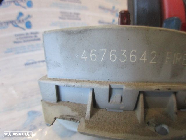 Caixa Fusiveis 46763642 FIAT PUNTO 188 2000 1.2I 60CV 5P BRANCO ORIGINAL - 3
