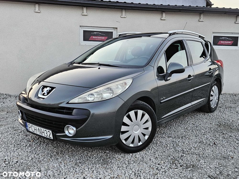 Peugeot 207 - 1