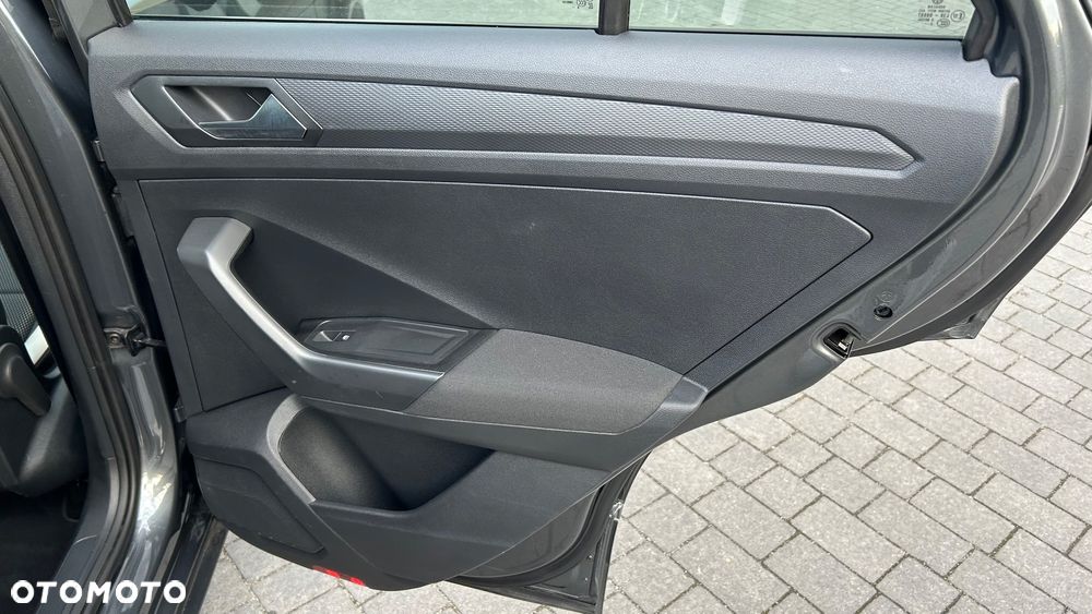 Volkswagen T-Roc 1.5 TSI GPF ACT Premium - 27