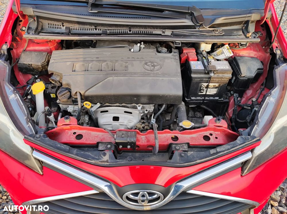 Toyota Yaris 1.3 VVT-i Luna - 2