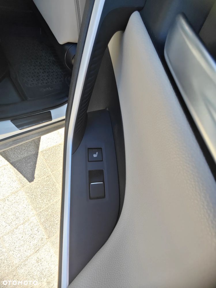 Toyota RAV4 2.5 Hybrid Executive 4x4 - 19