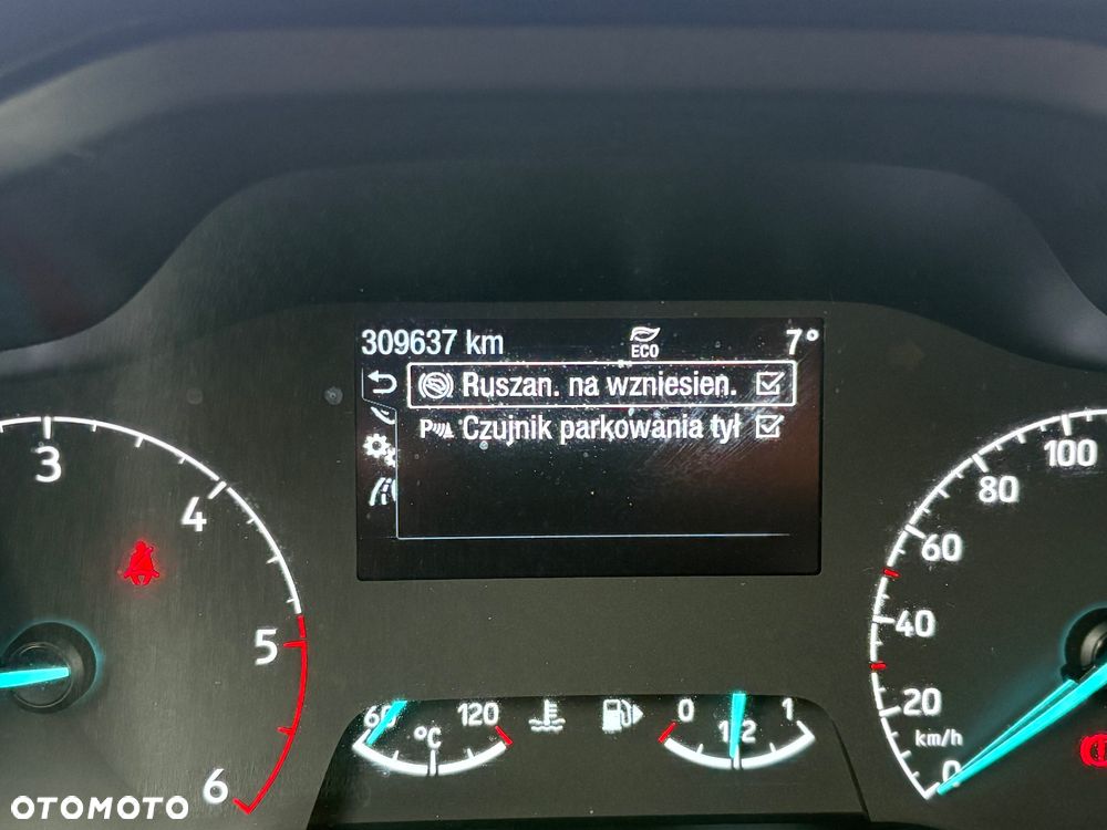 Ford Transit Connect - 19