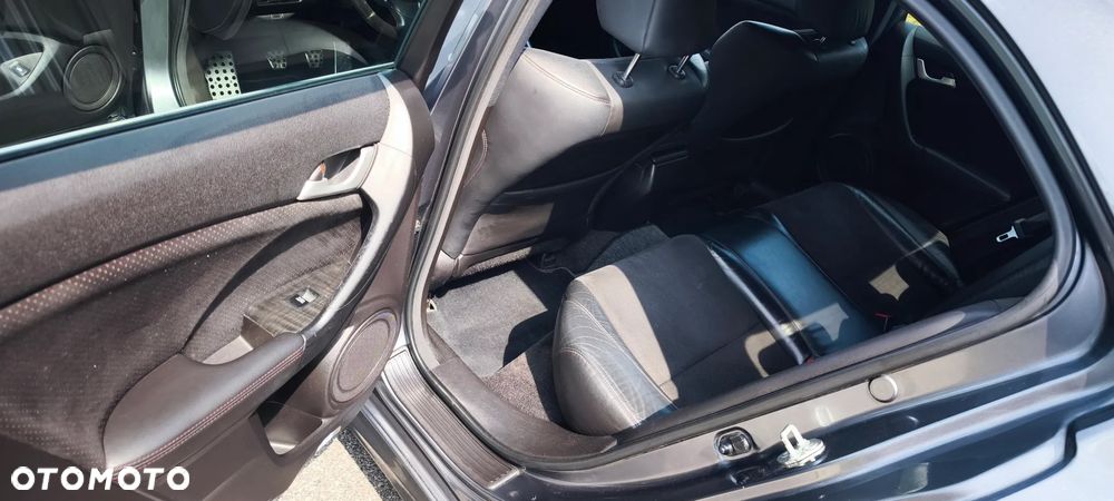 Honda Accord 2.2d Type-S - 8