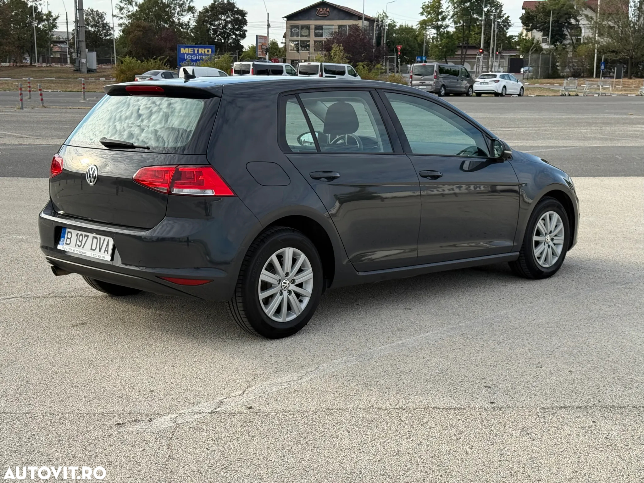 Volkswagen Golf 1.6 TDI DPF BMT DSG Trendline - 25