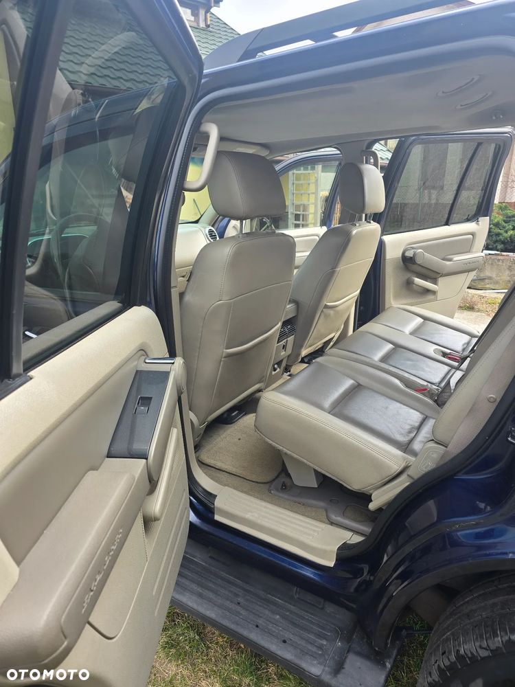 Ford Explorer - 9