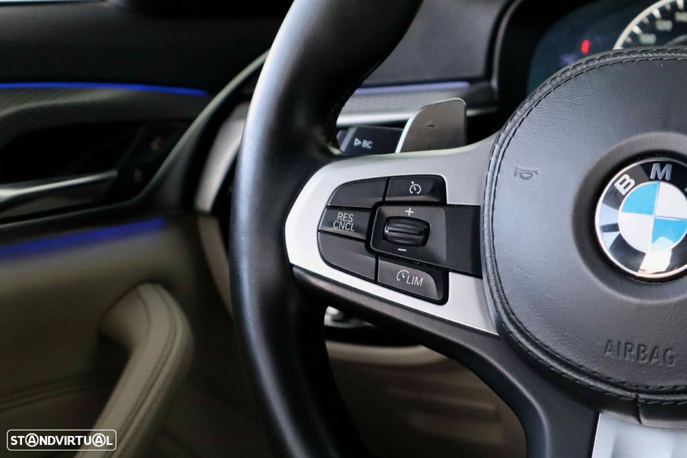 BMW 520 d Pack M Auto - 17