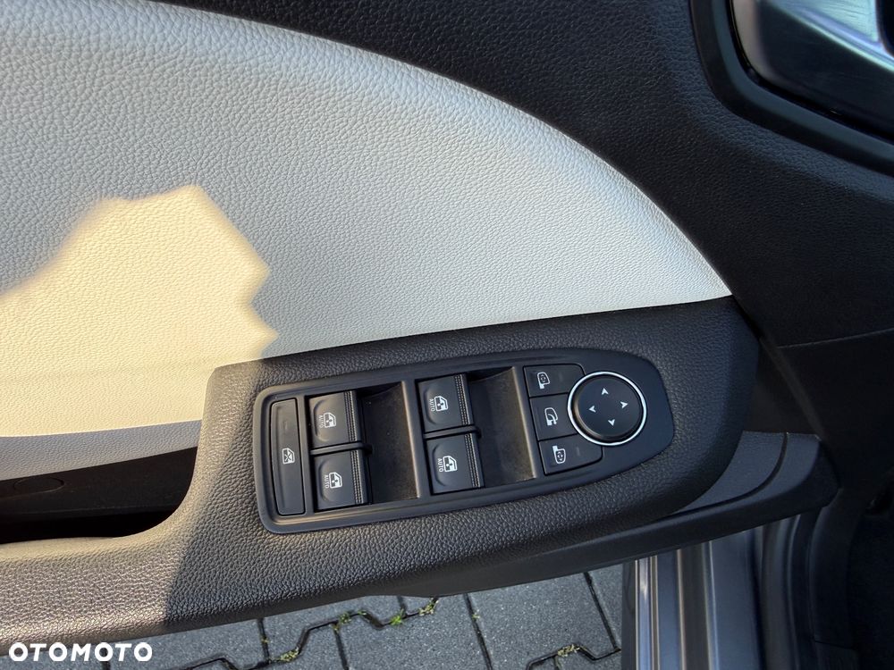 Renault Clio - 24