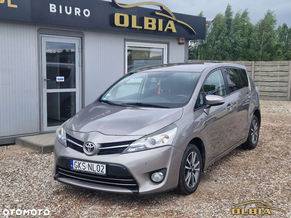 Toyota Verso - 23