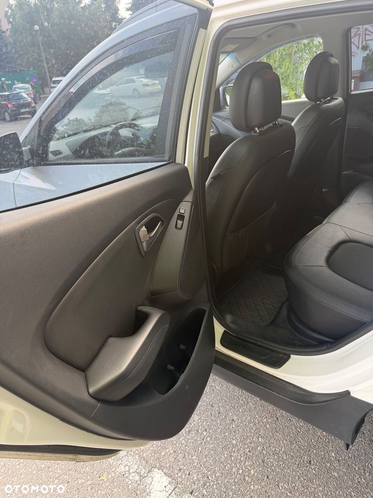 Hyundai ix35 1.6 2WD Fifa World Cup Edition - 18