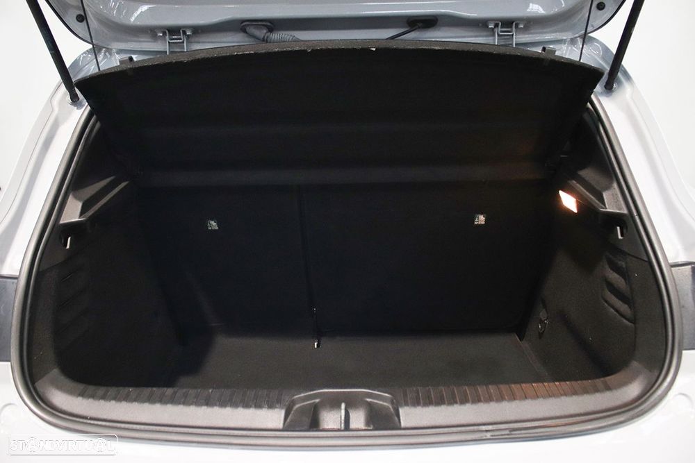 Renault Clio 1.0 TCe Techno - 24