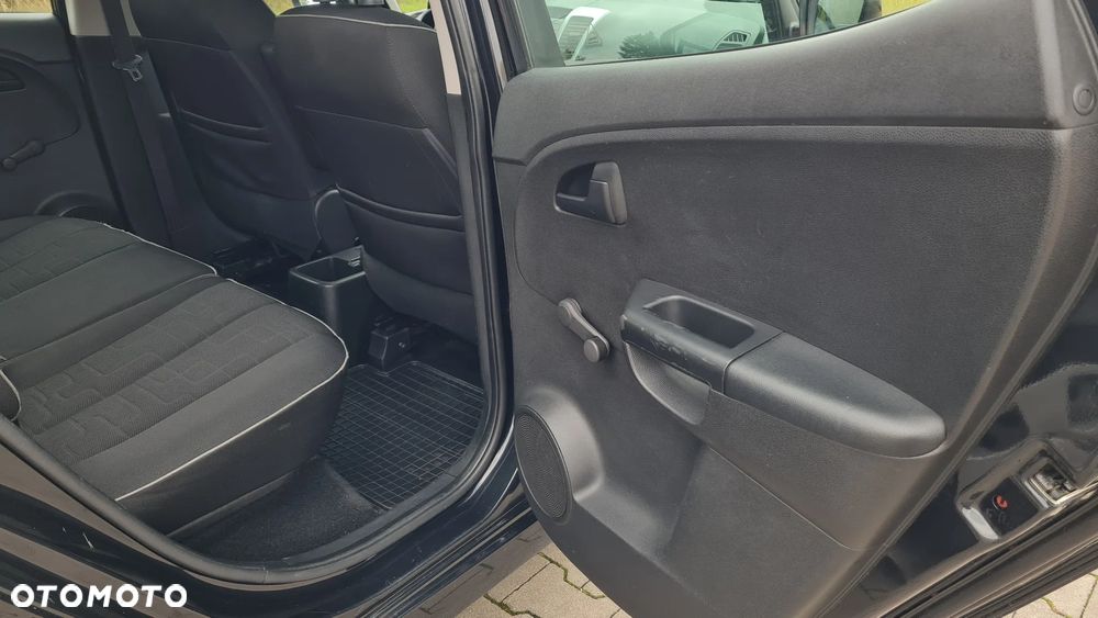 Kia Venga 1.4 CVVT Attract - 14