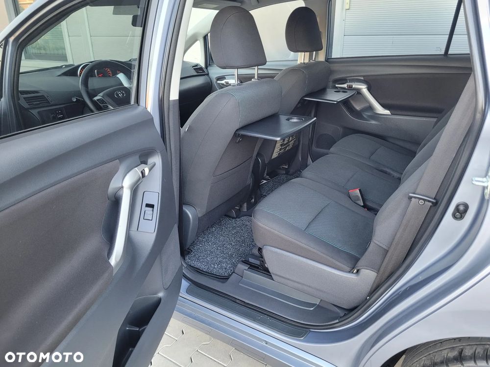 Toyota Verso 1.8 Executive - 25