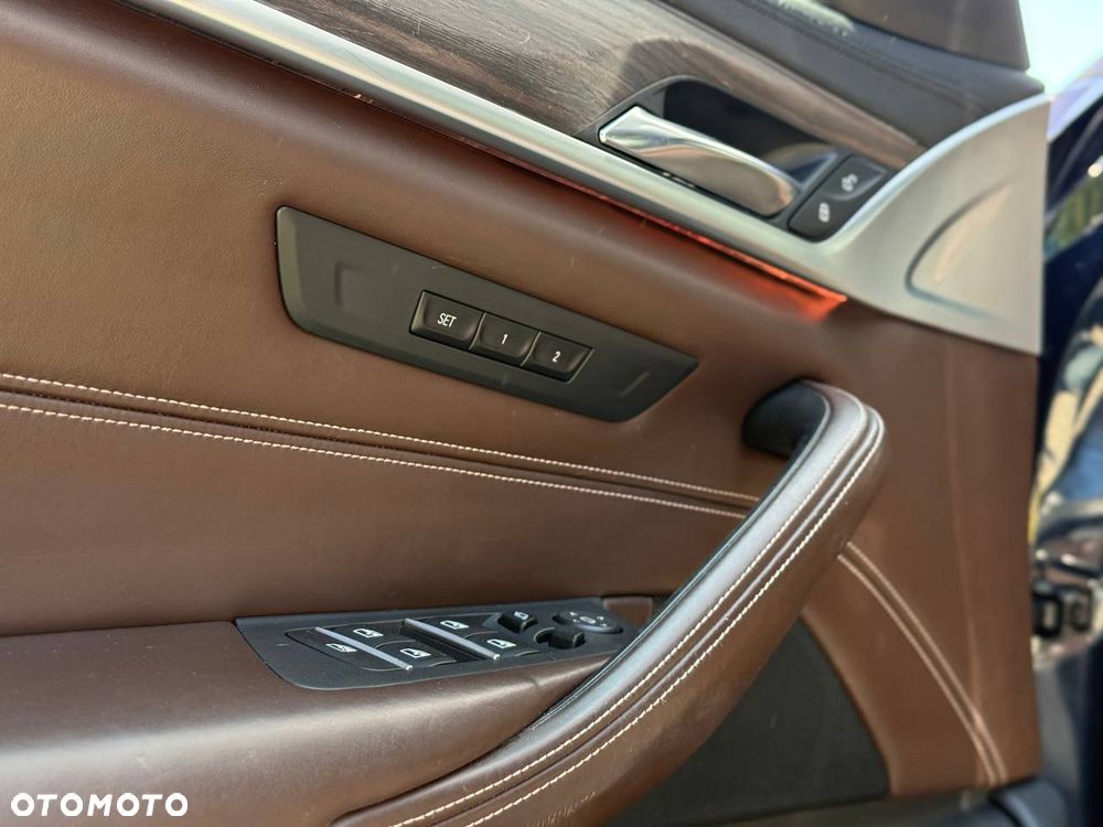 BMW Seria 5 520d Luxury Line - 7