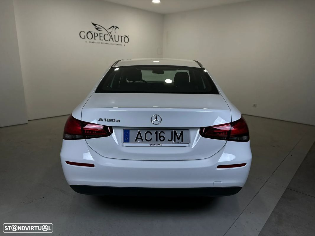 Mercedes-Benz CLA 180 d Progressive - 6