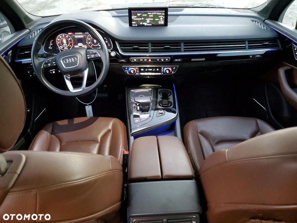 Audi Q7 - 13