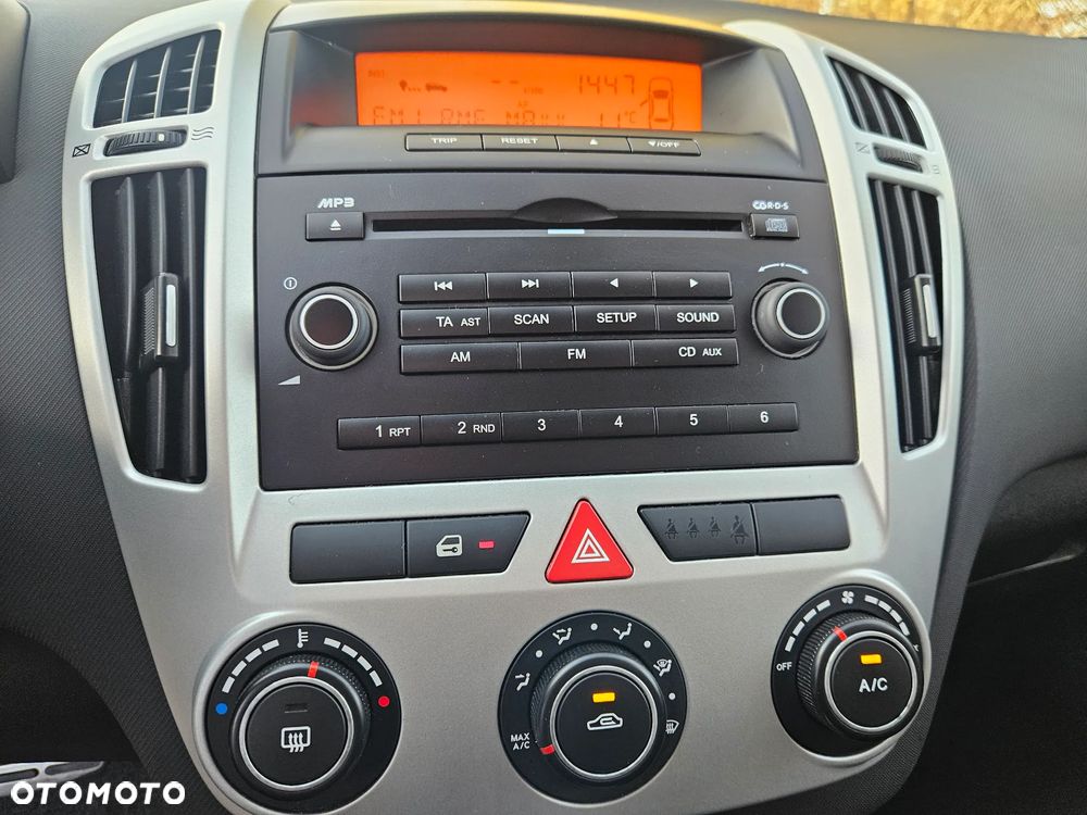 Kia Ceed 1.6 CVVT Automatik EX - 24