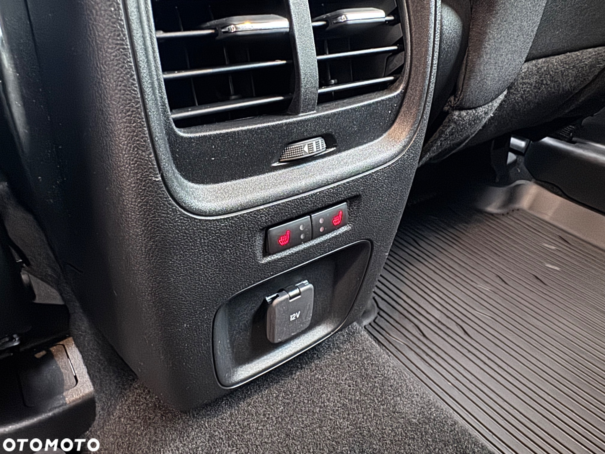 Ford Kuga - 24