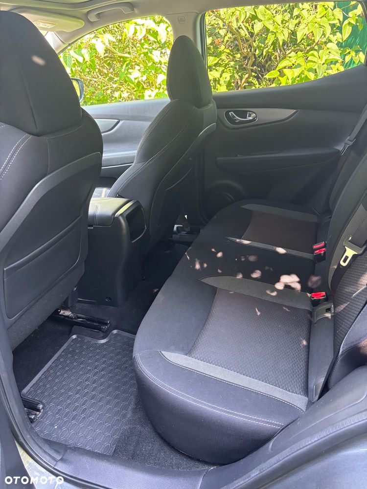 Nissan Qashqai 1.3 DIG-T N-Connecta - 4