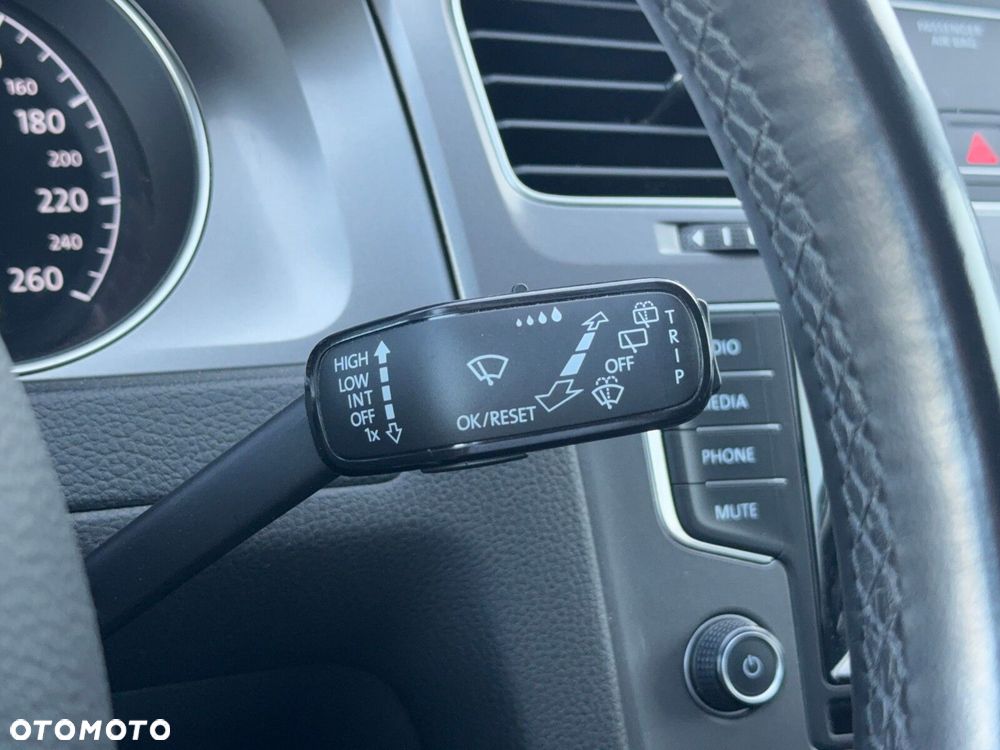 Volkswagen Golf Variant - 16