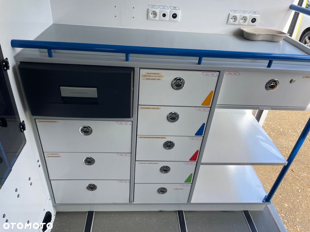 Fiat Ducato Ambulans Karetka Camper Maxxi FULLL XXXXL - 37