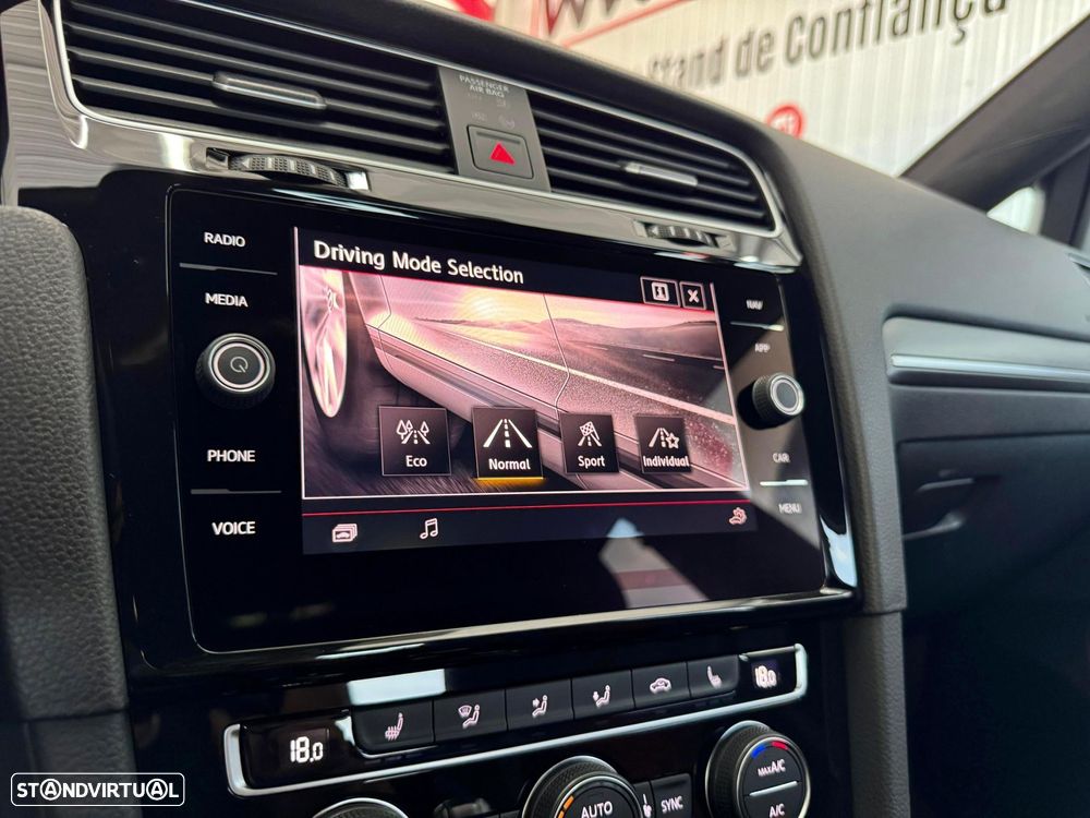 VW Golf 2.0 TSI GTi TCR DSG - 27