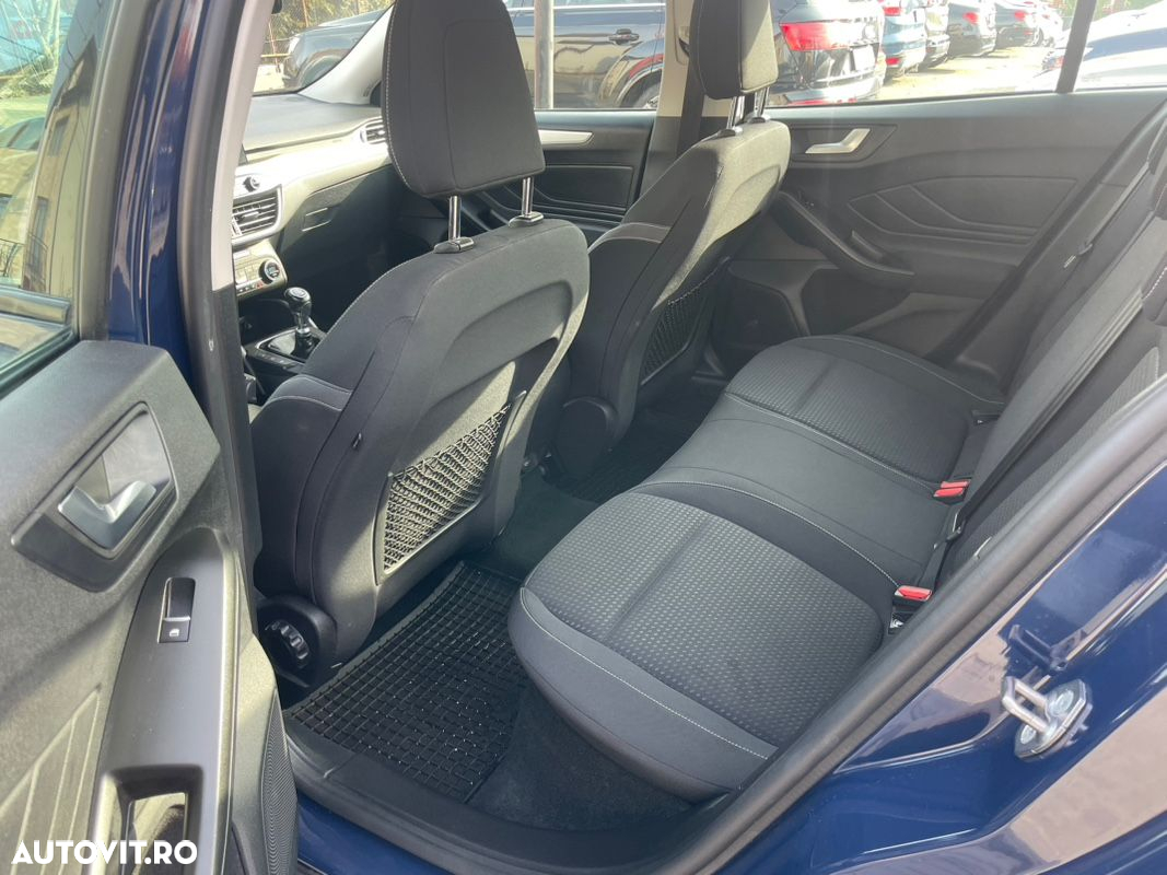 Ford Focus 1.0 EcoBoost Trend Edition - 8