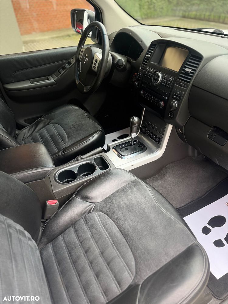 Nissan Navara 3.0 V6 dCi Double Cab LE Plus Aut. - 8