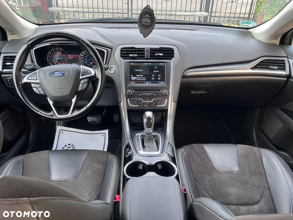 Ford Mondeo 2.0 TDCi Titanium PowerShift - 28