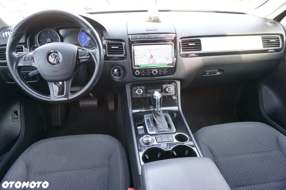 Volkswagen Touareg 3.0 V6 TDI SCR Blue Motion DPF Automatik - 13