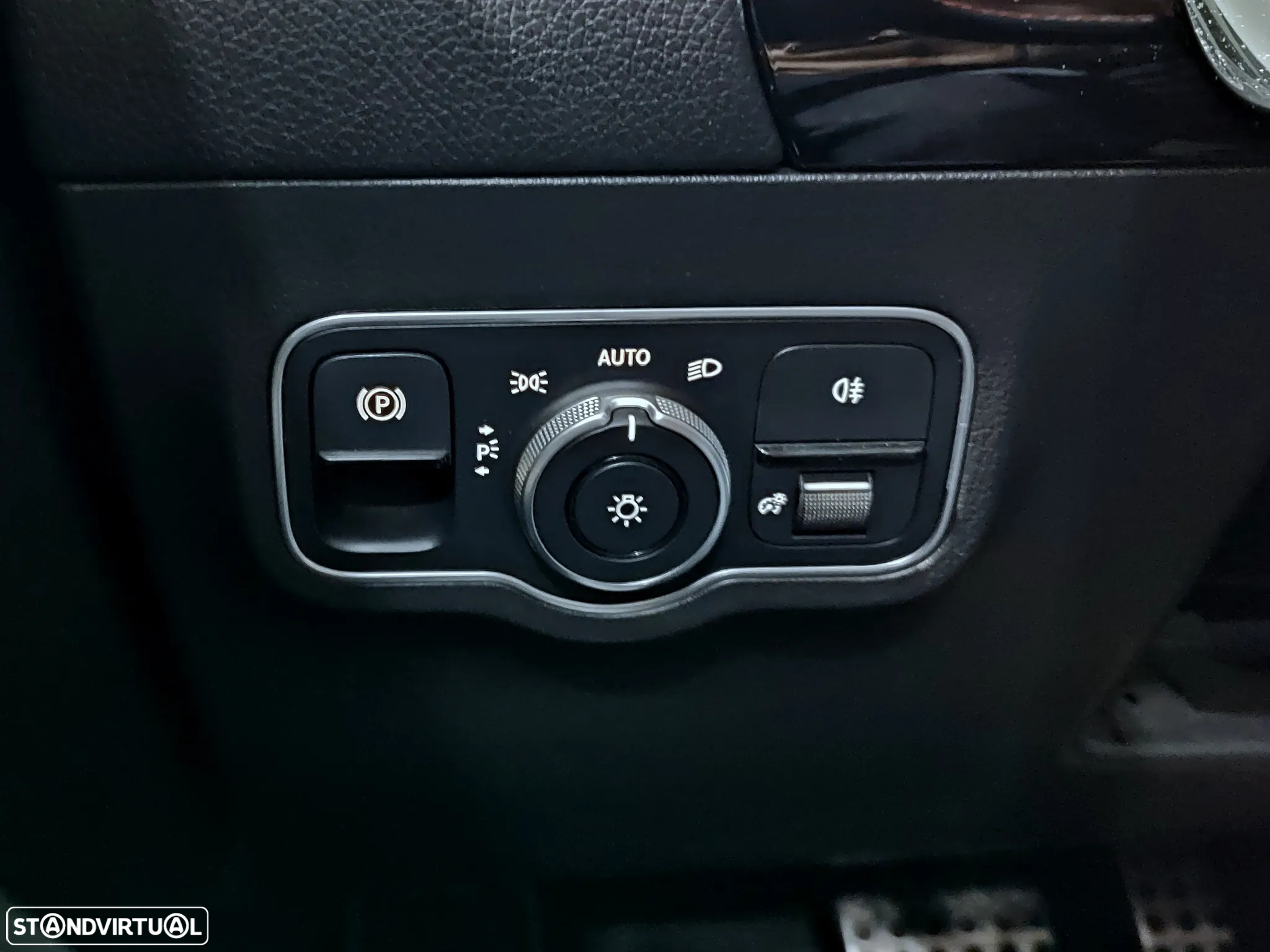 Mercedes-Benz GLA 180 - 26