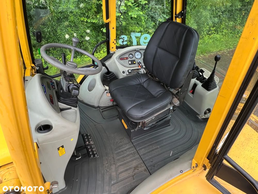 Komatsu * Koparko Ładowarka * Komatsu WB 97 S Utility * - 30