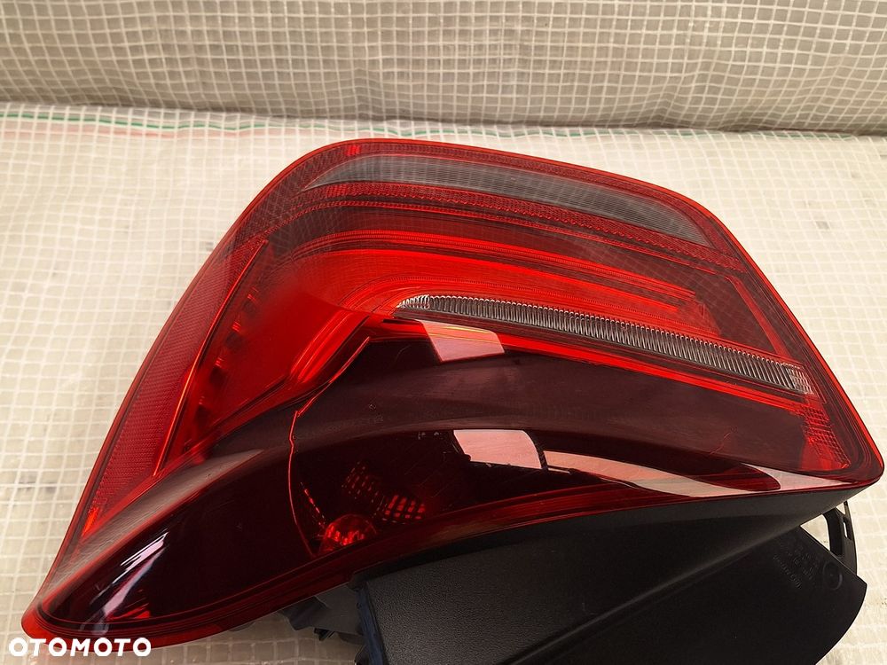 lampa tyl tylna prawa bmw 1 f20 f21 2011-2015 high 90020139 europa orginal demontaz - 7