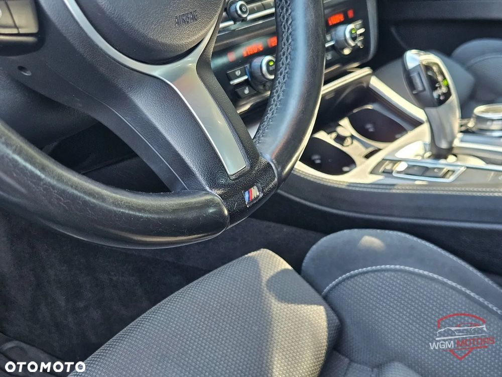 BMW Seria 5 520d xDrive M Sport sport - 25