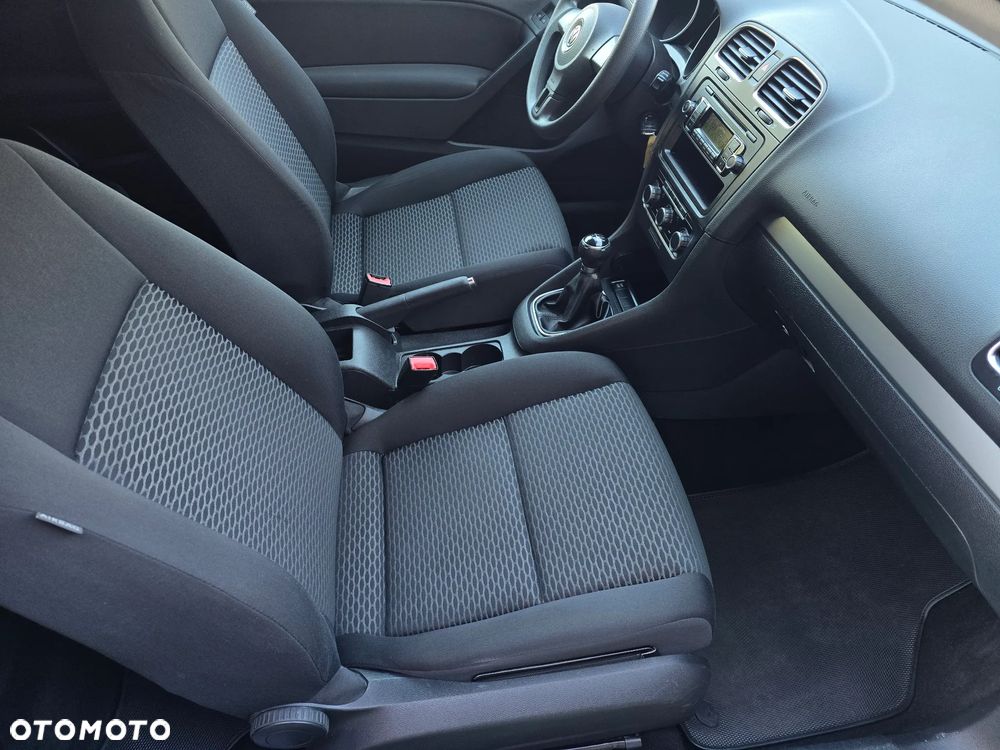 Volkswagen Golf VI 1.6 Highline - 19