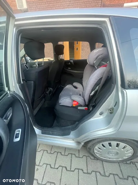 Suzuki Liana 1.4 DDiS Comfort - 3