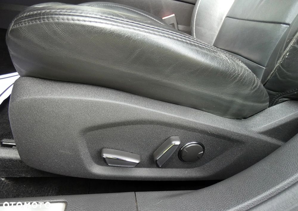 Ford Mondeo - 8